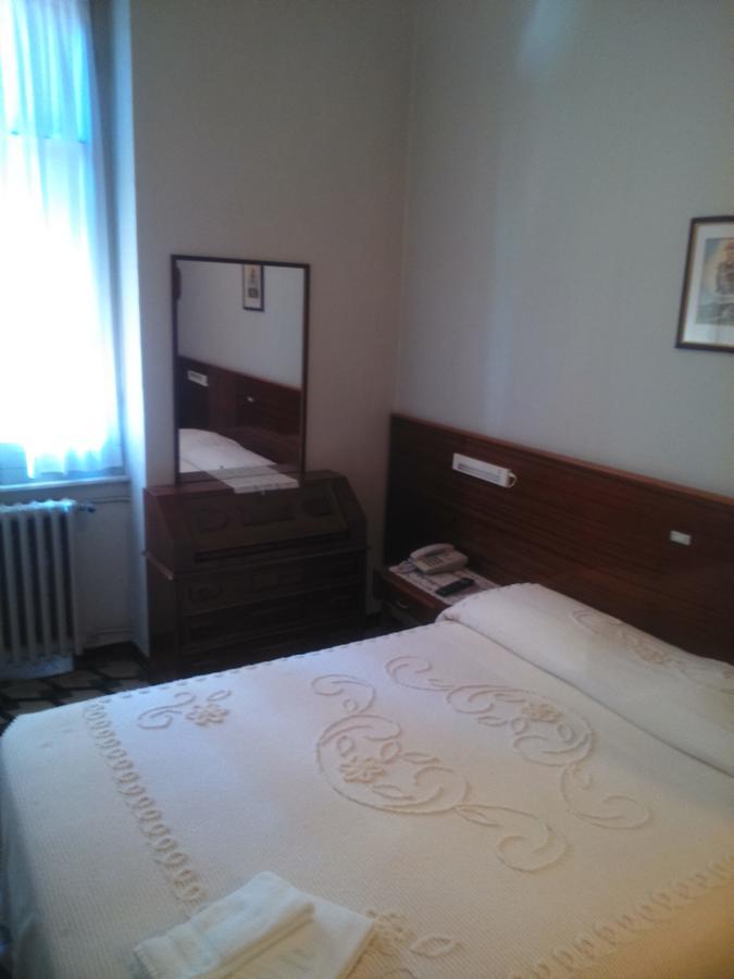 Miramonti Hotel Calizzano Buitenkant foto