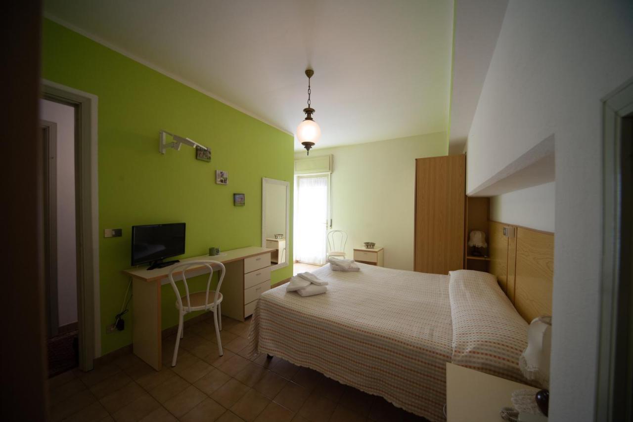 Miramonti Hotel Calizzano Buitenkant foto