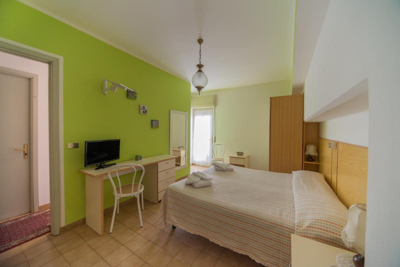 Miramonti Hotel Calizzano Buitenkant foto