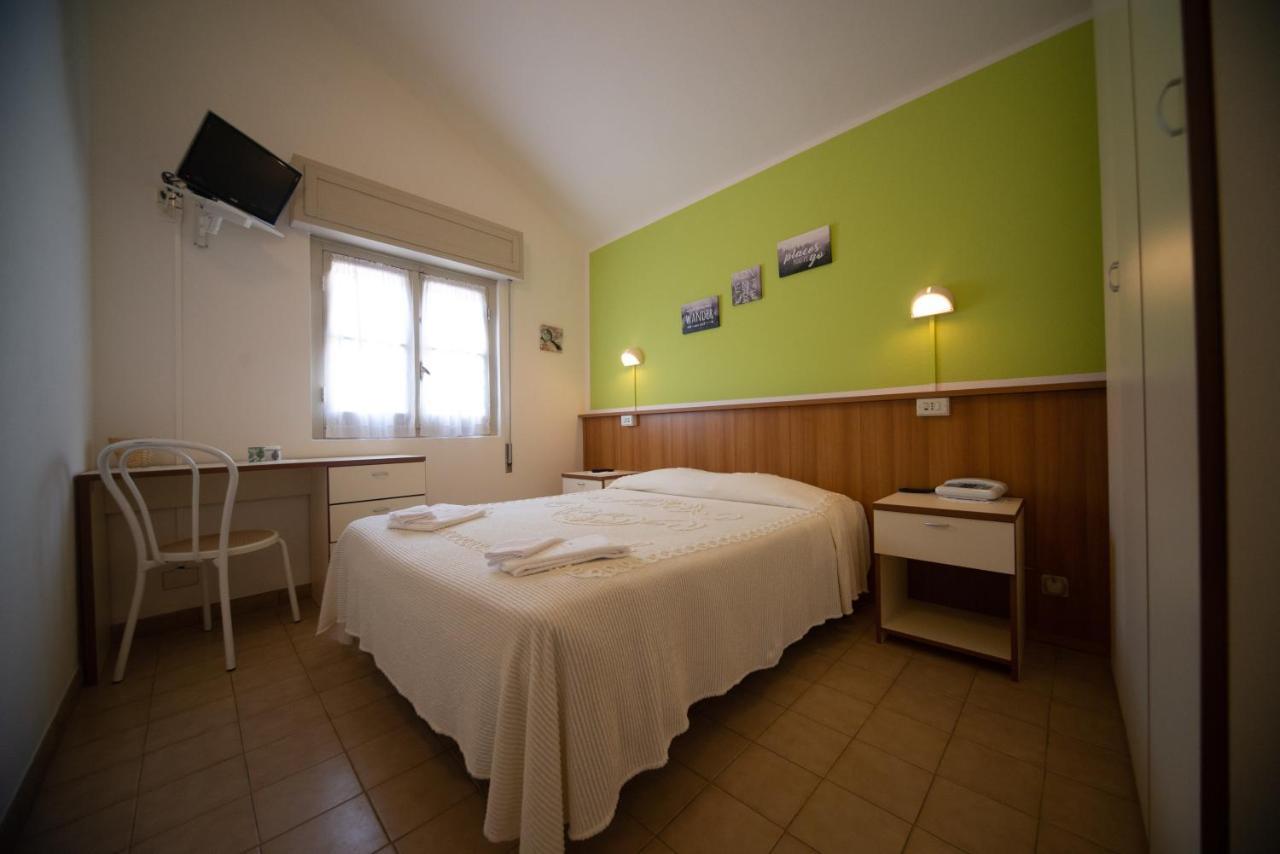 Miramonti Hotel Calizzano Buitenkant foto